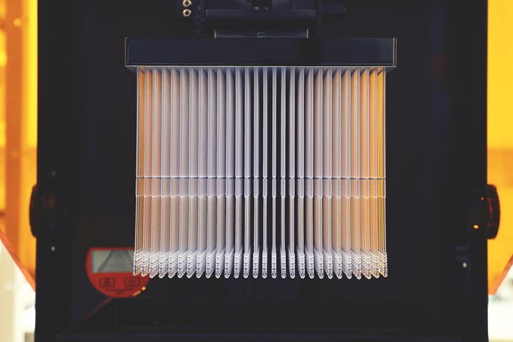 3D printed nasopharyngeal swabs on a build plate